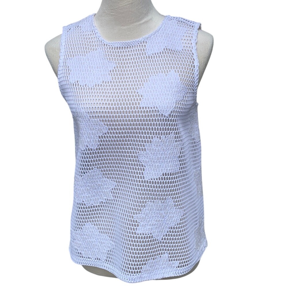 MOSSIMO.โ Pure White sleeveless mesh top with flower appliquรฉs. S.